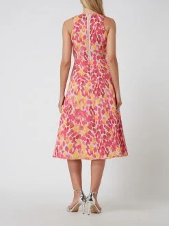 V By Vera Mont Cocktailkleid Mit Allover-Muster - Pink -LAONA-shop 6163gghm85550hqg70o4oja56h8kkk1i98r34k1i74o50k288l95aeab8d554cho8l544lama96j4gpi94o64o9g64qm4eb2c4s34e1kc4q34ob3chi3ae1n6gsj8p1kcgqm6co