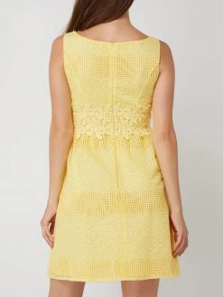 Jake*s Cocktail Cocktailkleid Aus Spitze Mit Zierborten - Hellgelb -LAONA-shop 6d25cli19914uci2915j4ipp8gr4cdi161al2eahad5k6i1oa95k2cq68p1j6gpj99ajed2a6h3k6ca2a13m2o9i6oojge9n6ksj0e9k6or38e9k6kr64p1kccrj6p9p60qjep8