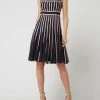 Christian Berg Cocktail Cocktailkleid Mit Zierstreifen - Marineblau Meliert -LAONA-shop 6da32cig6soj0e2j9ss4sjpo95akul2560pl6iq670r42jhha8s5akhg6t3kcl22aop4igqd691kmkhp9go66ohj75gjgphhc8q68o9kcdi34ob56gsm6e1ickom6cpk65i30e0