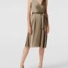 Lauren Ralph Lauren Knielanges Cocktailkleid Mit Taillengurt - Lindgrün -LAONA-shop 6oq30e1h91952gqe6t854gqg6974shqlad1kcdpn8d5lakq69cs4uihi6964oe1m8h9kqlad9t3j2j1l9go32cpo68sj4e366gq64e9kcopj6e9p6gsj6pj2cphj6ob16lgjiog