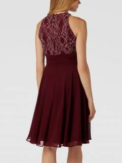 V.M. Cocktailkleid Mit Floraler Spitze - Kirschrot -LAONA-shop 6t248hhk99430cih98r46cii9d354dqk9sp52ii6690l8hhm61236jad8tb5al2j6544cl9gad7k8l2g64o66phpc4qm2o9p75i34c9kc8om2o9i6pijce1m71j36p1mc8qj0d8