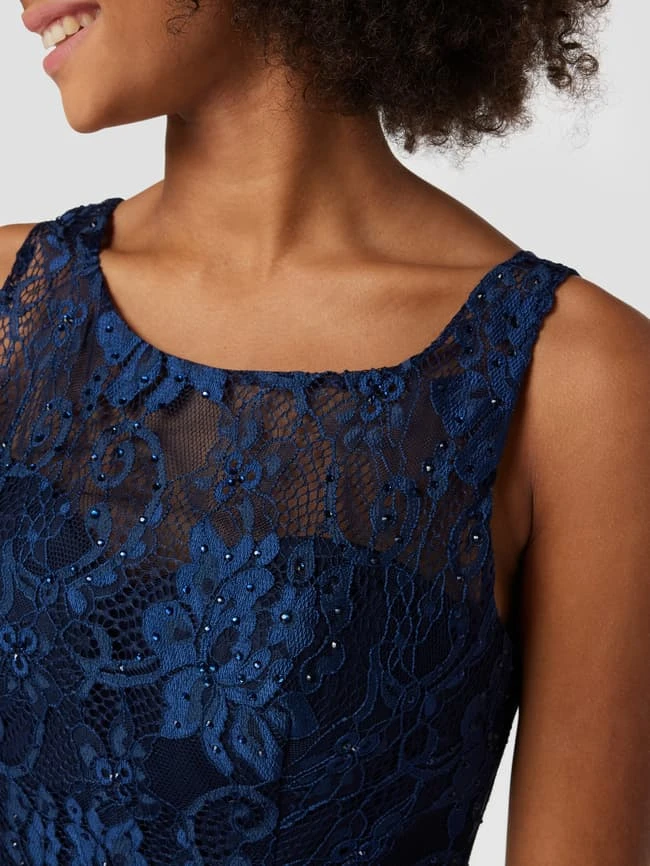 Luxuar Cocktailkleid Aus Floraler Spitze Und Chiffon - Marineblau 5 Luxuar Cocktailkleid Aus Floraler Spitze Und Chiffon - Marineblau – Bild 3