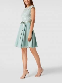 Swing Cocktailkleid Mit Floraler Spitze - Mint