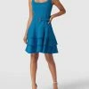 Lauren Ralph Lauren Knielanges Cocktailkleid In Stufen-Optik Modell 'Ailanny' - Royalblau -LAONA-shop 9p94eiqeah44qhi99924ojil8l656i2m9oskqla8a8pkmdhoa14kulad8595ch2b75akscif84okck2h84o62cpocgsj6oph6grjic9k6kpj6ob66th3ac9ichhjedph61h34c8