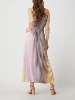 S.Oliver BLACK LABEL Maxikleid Mit Plisseefalten - Flieder -LAONA-shop agpkud2e8d34ihqi6kr58h9l8d54mh2l7123iki9650jik1o8h34ejq294ql2cqe6or4ie2768qjagid853j8cpkcoo3cdj661gm4d9k6som8e9i64ojcdb46os64chk6lij6c8