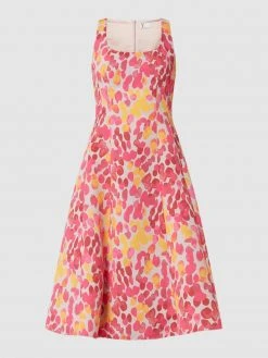 V By Vera Mont Cocktailkleid Mit Allover-Muster - Pink -LAONA-shop al3kkjhg9p3l0ci36p0kkkpi6d444li9954lcjho8l7j0h2871a4mgie8513iiqh612lciia9opkeha464o3ge1lclh62e31c4qm4e1kc4o6co9g68r3ic35ccp66cb26ks6aoo